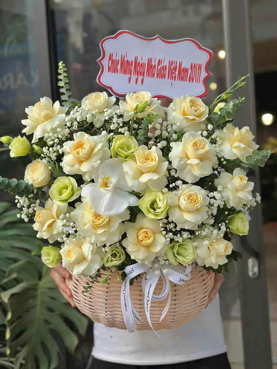 Hoa Tươi Ngày Lễ Quốc Tế Phụ Nữ 8-3 Nghĩa Lộ Hoa Tươi Ngày Lễ Quốc Tế Phụ Nữ 8-3 Nghĩa Lộ