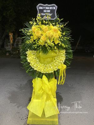Đặt Hoa Đám Tang Hải Dương Giao Hàng Tận Nơi